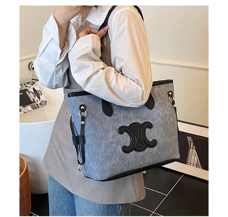 Elegant Shoulder Tote Bag - Image 6